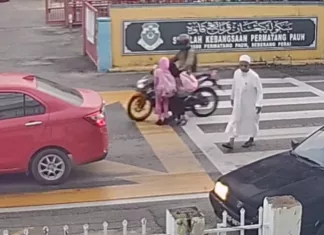 Dua Murid Perempuan Dirempuh Ketika Melintas Jalan