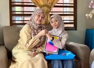 Nur Aamily Saffiya Cipta Kejayaan Hebat, Sapu Emas Pidato Umum Di UK & Top 3 English!