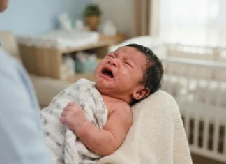 Erythema Toxicum Neonatorum! Jangan Panik, Ruam Biasa Pada Bayi Baru Lahir Erythema Toxicum Neonatorum!