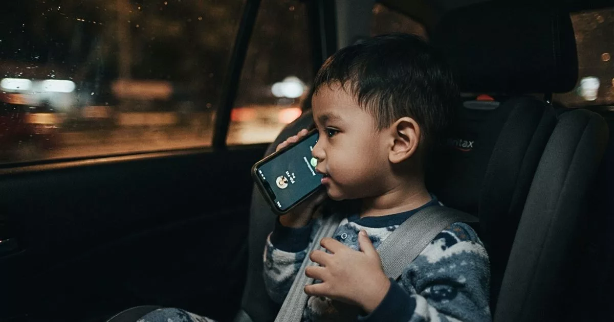 Baru 3 Tahun, Anak Bijak Telefon Ayah Ketika Ibu Sakit, Tindakan Pantas Bantu Selamatkan Nyawa! 4 Baru 3 Tahun, Anak Bijak Telefon Ayah Ketika Ibu Sakit