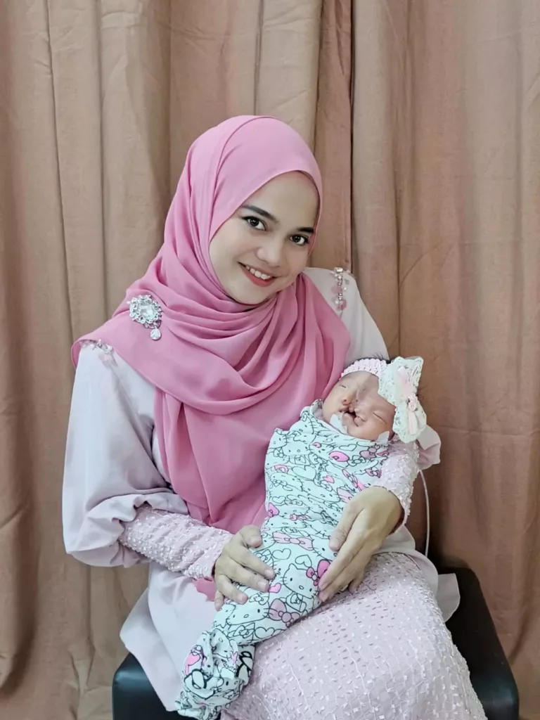 Anak Diuji Tessier Facial Cleft, Ibu Ini Reda “Ini Ladang Pahala Buat Saya” 3 Anak Diuji Tessier Facial Cleft, Ibu Ini Reda “Ini Ladang Pahala Buat Saya”