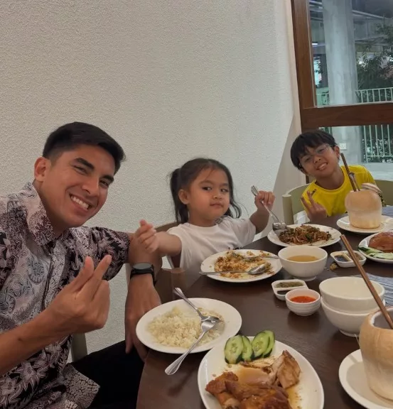 Rupanya Ini Ayat Cinta Syed Saddiq Luah Kepada Bella Astillah, Ayden & Ara Jadi Lebih Istimewa. Deep! 3 Rupanya Ini Ayat Cinta Syed Saddiq Luah Kepada Bella Astillah, Ayden & Ara Jadi Lebih Istimewa. Deep!