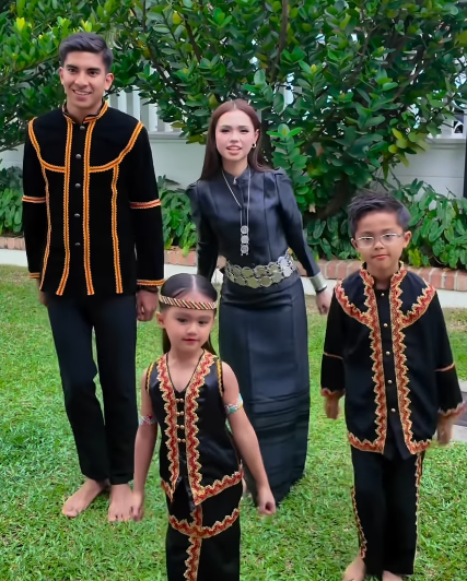 Rupanya Ini Ayat Cinta Syed Saddiq Luah Kepada Bella Astillah, Ayden & Ara Jadi Lebih Istimewa. Deep! 4 Rupanya Ini Ayat Cinta Syed Saddiq Luah Kepada Bella Astillah, Ayden & Ara Jadi Lebih Istimewa. Deep!