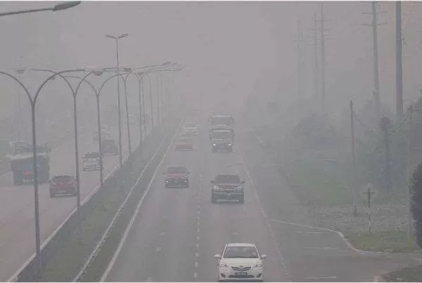 Jerebu Malaysia Makin Membimbangkan: 38 Kawasan Catat IPU Tidak Sihat, Sekolah Boleh Ditutup