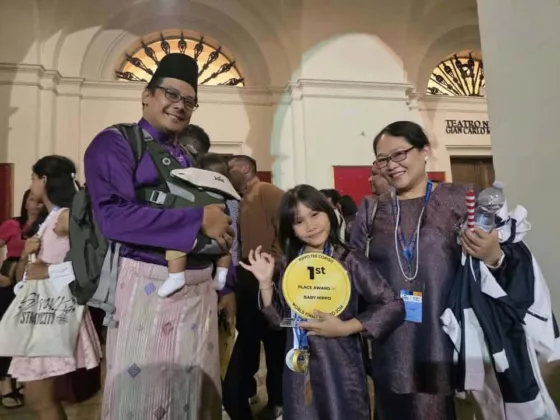 Gagal Pada Percubaan Pertama, Anak Malaysia Usia 8 Tahun Bangkit Jadi Juara Dunia Bahasa Inggeris Di Itali! 4 Gagal Pada Percubaan Pertama, Anak Malaysia Usia 8 Tahun Bangkit Jadi Juara Dunia Bahasa Inggeris Di Itali!