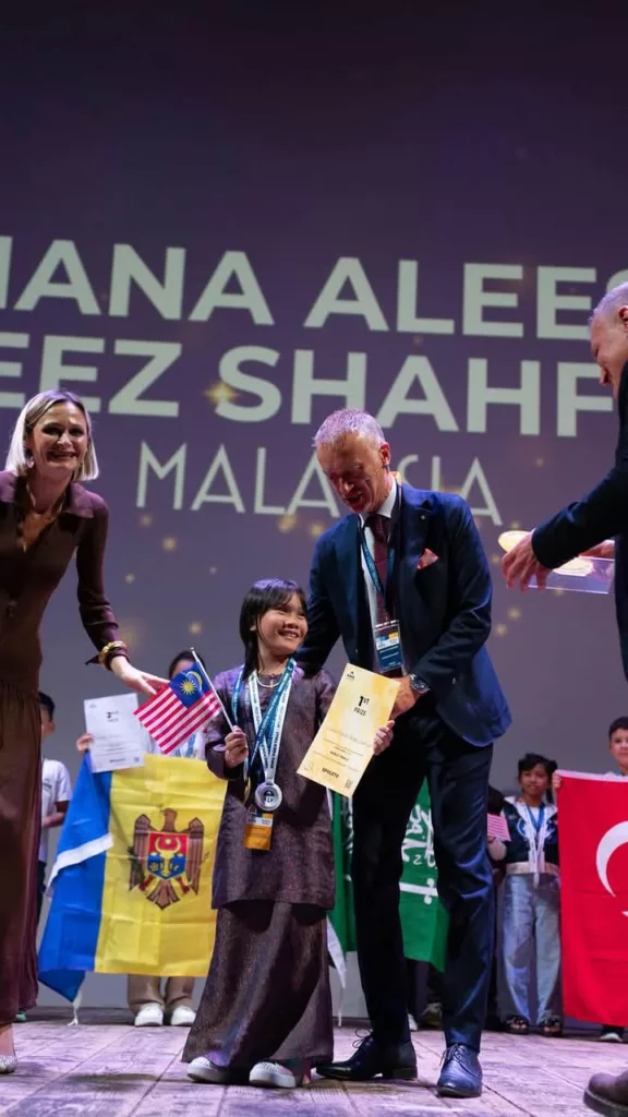 Gagal Pada Percubaan Pertama, Anak Malaysia Usia 8 Tahun Bangkit Jadi Juara Dunia Bahasa Inggeris Di Itali! 3 Gagal Pada Percubaan Pertama, Anak Malaysia Usia 8 Tahun Bangkit Jadi Juara Dunia Bahasa Inggeris Di Itali!