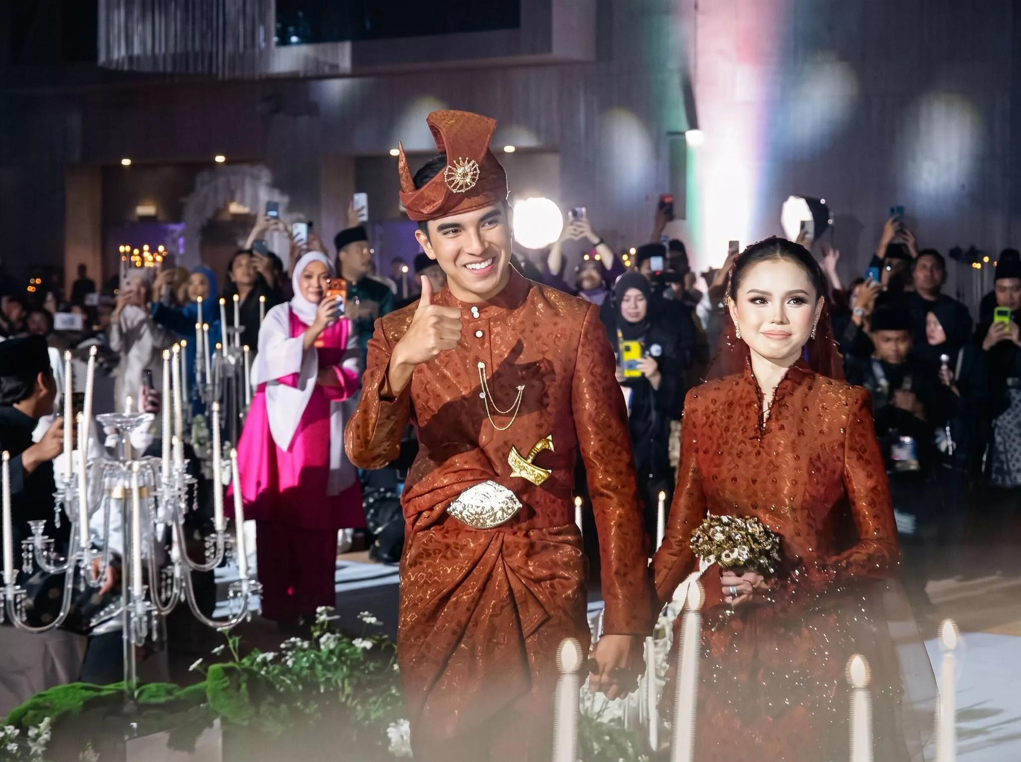 "Momen Anak-Anak Salam Cium Tangan, Hantar Anak Sekolah Cukup Berharga" – Syed Saddiq 3 "Momen Anak-Anak Salam Cium Tangan, Hantar Anak Sekolah Cukup Berharga" – Syed Saddiq