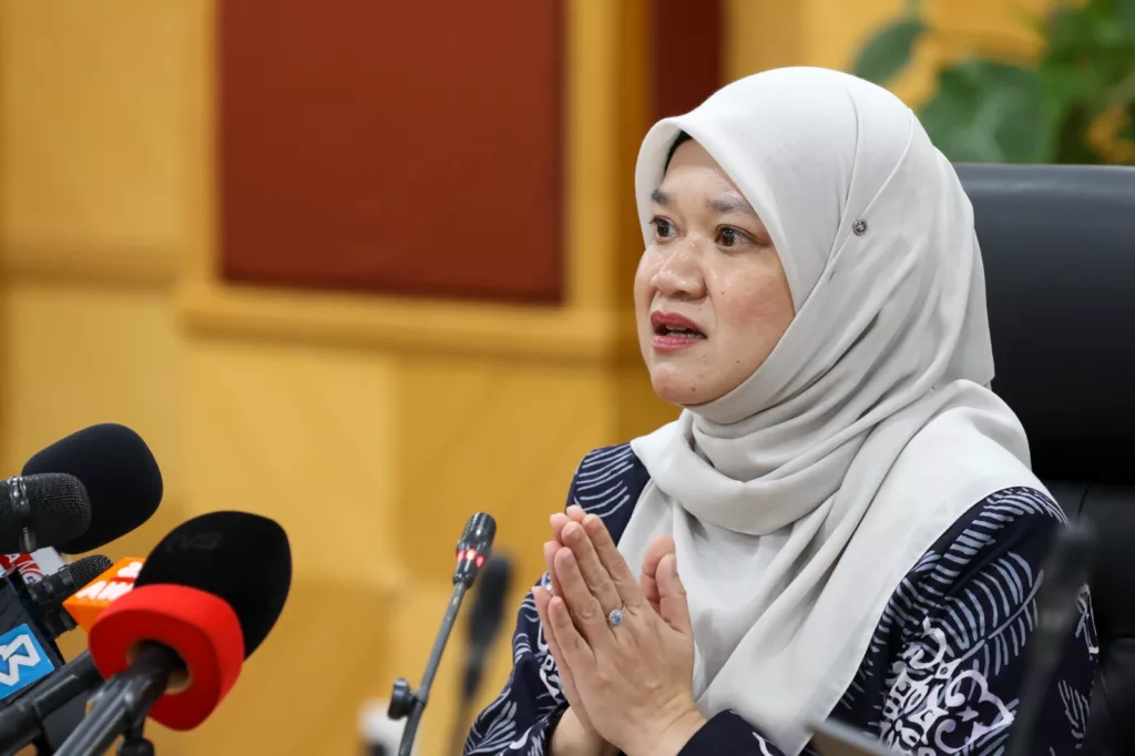 Jerebu: Ibu Bapa Boleh Tidak Hantar Anak Ke Sekolah, Ini Penjelasan Penting KPM 3 Jerebu: Ibu Bapa Boleh Tidak Hantar Anak Ke Sekolah, Ini Penjelasan Penting KPM