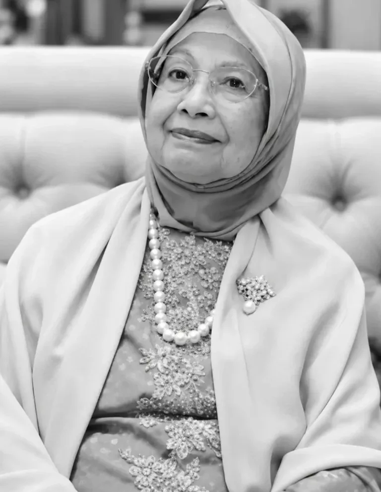 Pusara Tun Dr Siti Hasmah Kini Dibuka, Peluang Istimewa Orang Ramai Menziarah! 4 Pusara Tun Dr Siti Hasmah Kini Dibuka
