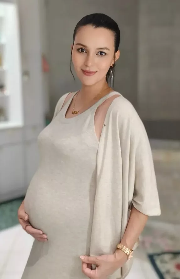Sedap Nama Anak Ketiga Juliana Evans, Ringkas!