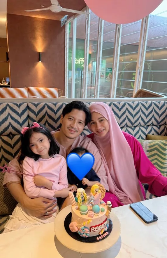 Amira Othman Dedah Cabaran Susukan Jarir, “Saya Tak Boleh Direct"