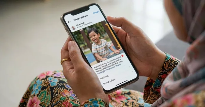 Anak Bukan Bahan Tontonan Media Sosial, Ibu Ayah Perlu Faham Risiko Kongsi Gambar & Video Anak! Anak Bukan Bahan Tontonan Media Sosial, Ibu Ayah Perlu Faham Risiko Kongsi Gambar & Video Anak!