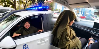 Mengidam Nak Naik Kereta Peronda Polis, Hasrat Ibu Hamil Ditunaikan! Ramai Puji Suami!