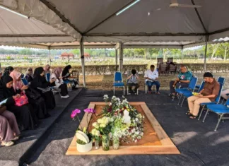 Pusara Tun Dr Siti Hasmah Kini Dibuka