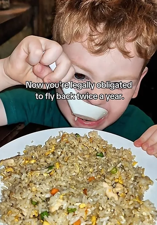 Kanak-Kanak Ireland ‘Ketagih’ Makanan Malaysia, Ibu Kena Bawa Bercuti Ke Asia Tenggara Setiap Tahun! 4 Kanak-Kanak Ireland ‘Ketagih’ Makanan Malaysia, Ibu Kena Bawa Bercuti Ke Asia Tenggara Setiap Tahun!