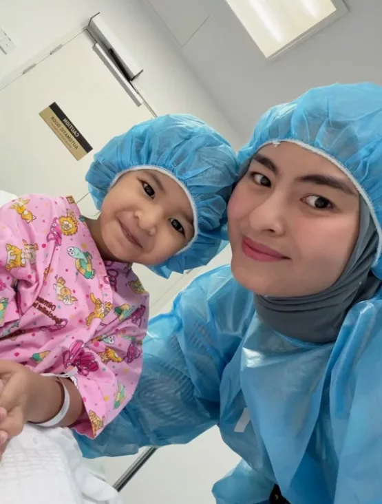 Anak Wany Hasrita Alami Angin Pasang, Benjolan Di Pangkal Paha Jadi Petanda Awal 3 Anak Wany Hasrita Alami Angin Pasang, Benjolan Di Pangkal Paha Jadi Petanda Awal